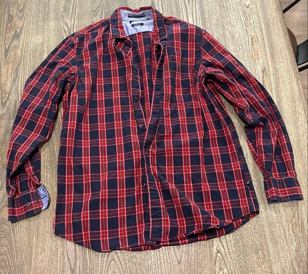 Nautica Men's Plaid Long Sleeve Classic Fit Button-up Shirt Red Blue Medium